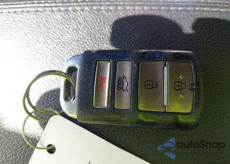 2015 Kia Cadenza Premium z USA, uszkodzony, nr VIN KNALN4D75F5181599